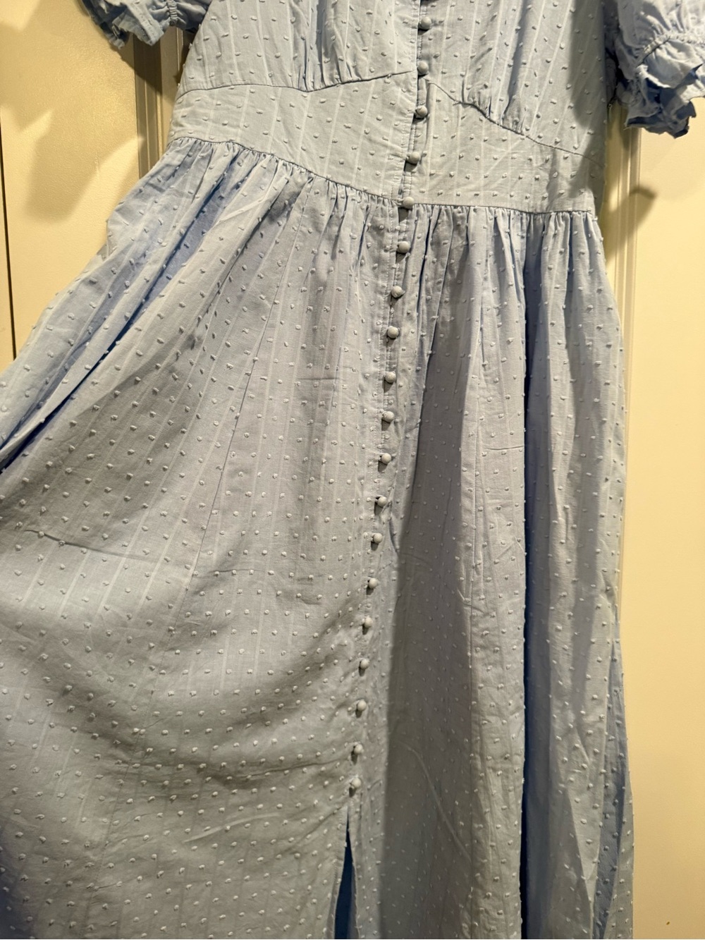 Beautiful Light Blue Puff-Sleeve Button-Front Maxi Dress - Picture 9 of 13